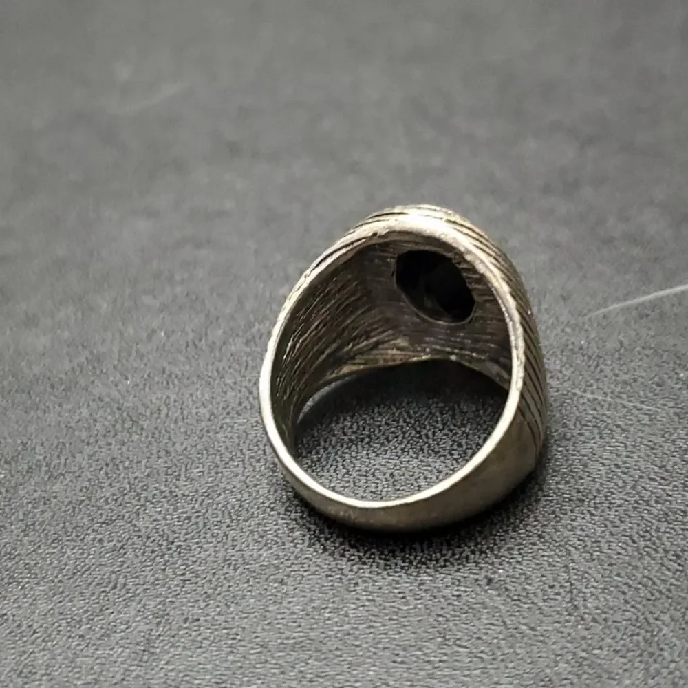 Unbranded pretty silver